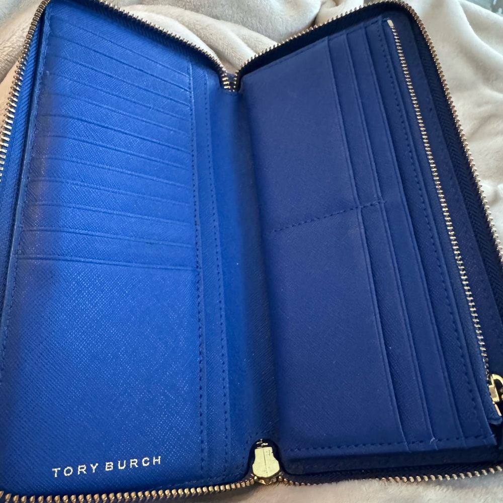 Tory Burch Royal Blue Zip-Around Wallet - Picture 3 of 3